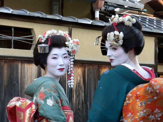 what is a japanese geisha