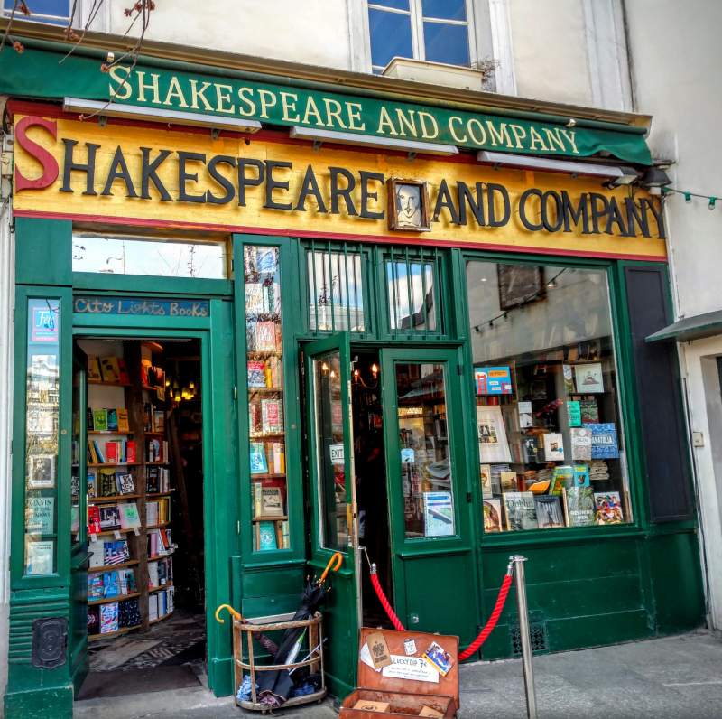 shakespeare and company paris
