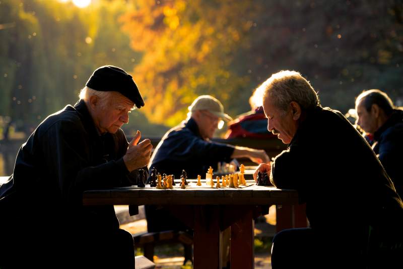 2 men playing chess