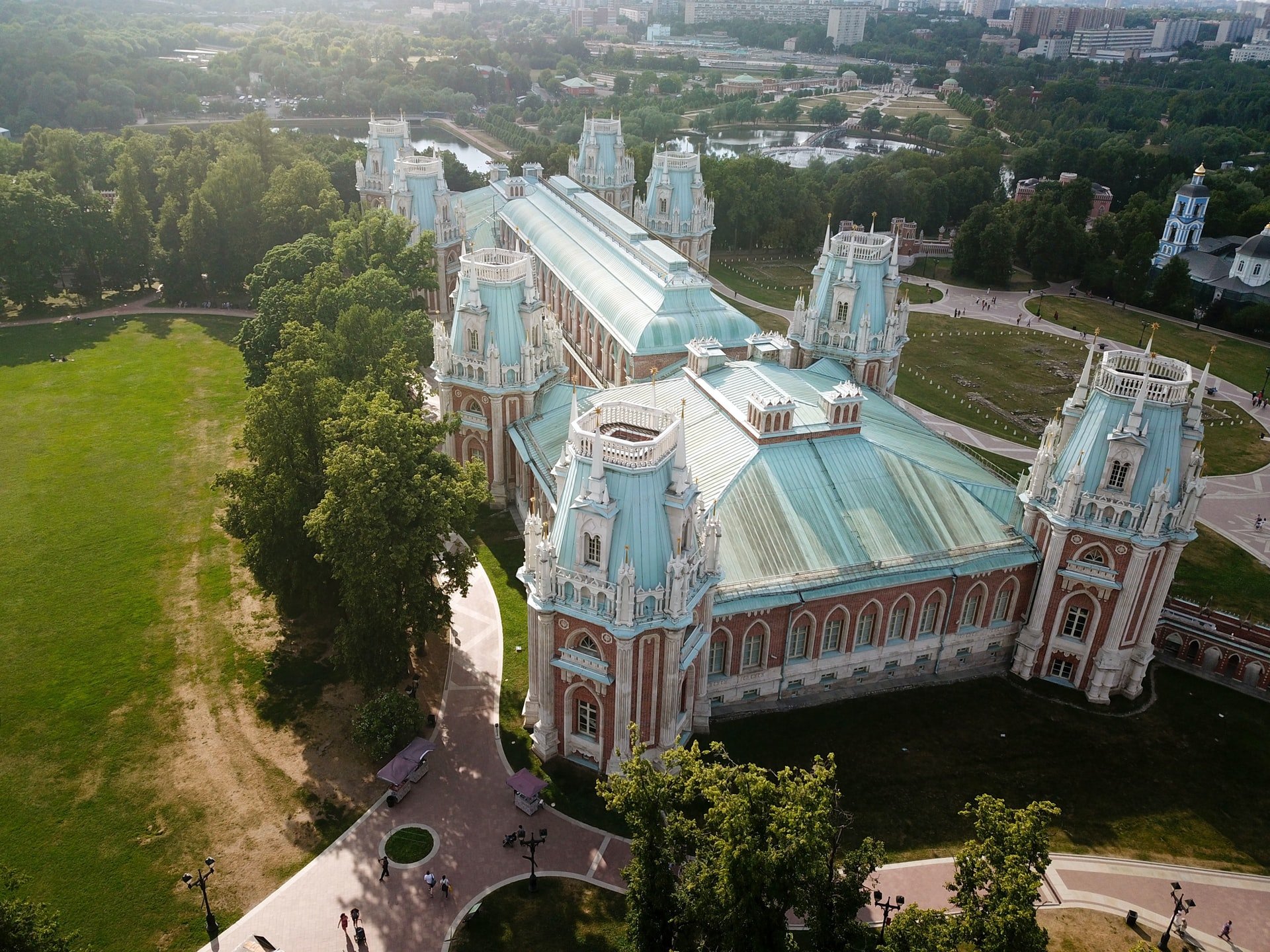 Is Russian hard to learn? Taking the first steps