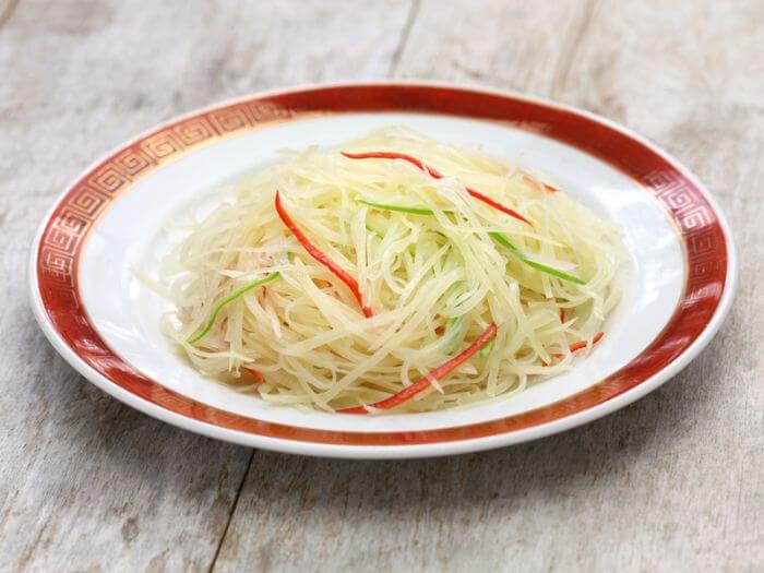 Stir-fried shredded potato