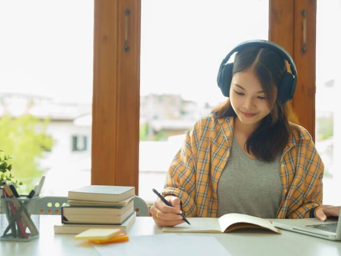 IELTS listening 