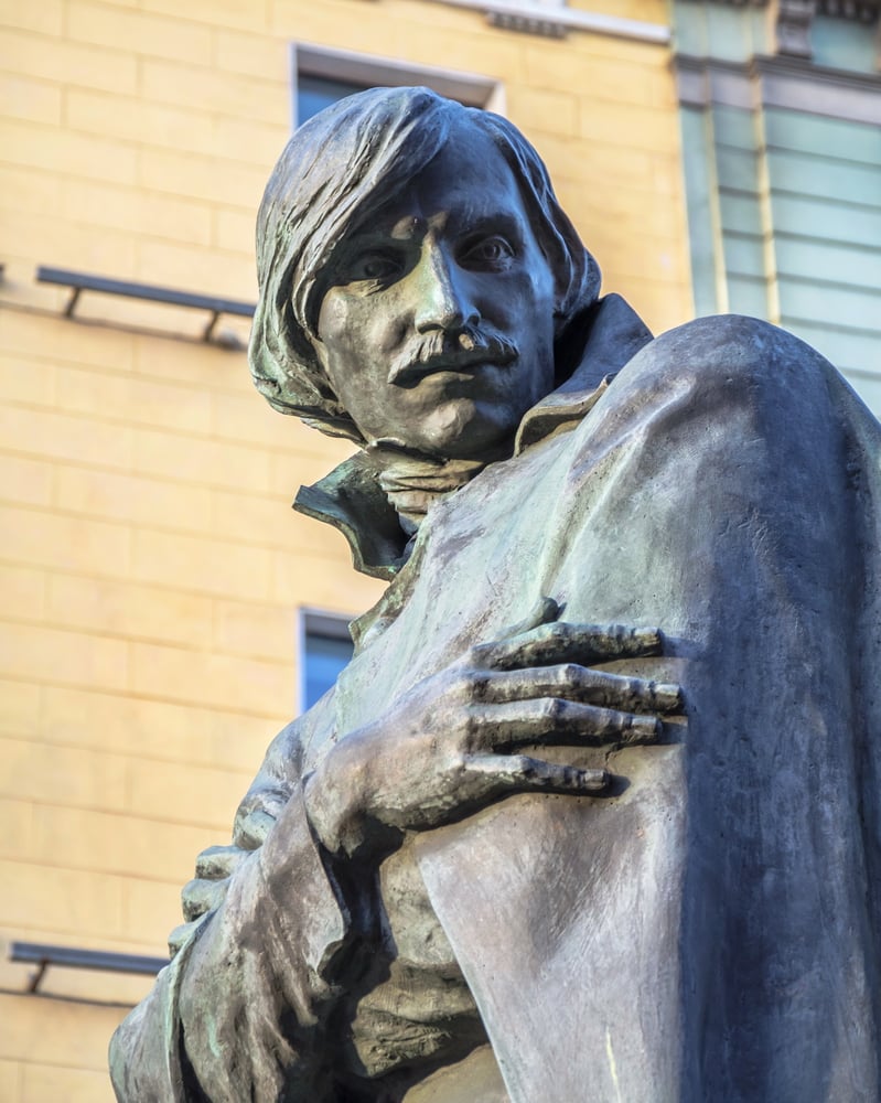 famous Russian authors Nikolai Gogol