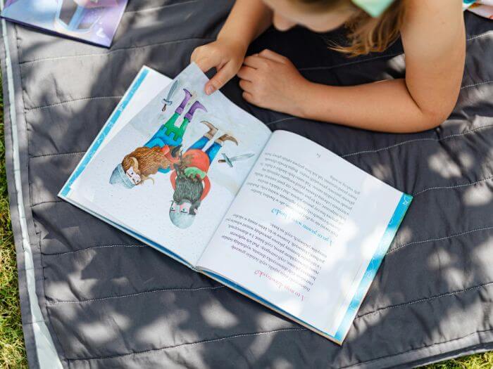 Is reading kids books good for learning a language?